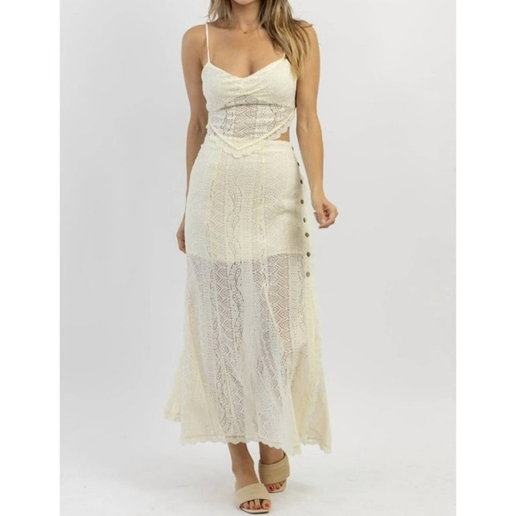 Illa Illa Eyelet Midi Skirt - Picture 2 of 3